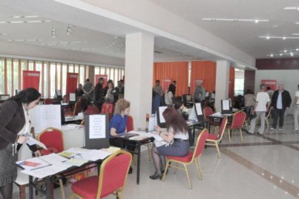 24 de deţinuţi de la Poarta Albă au aplicat pentru o slujbă la Bursa locurilor de muncă